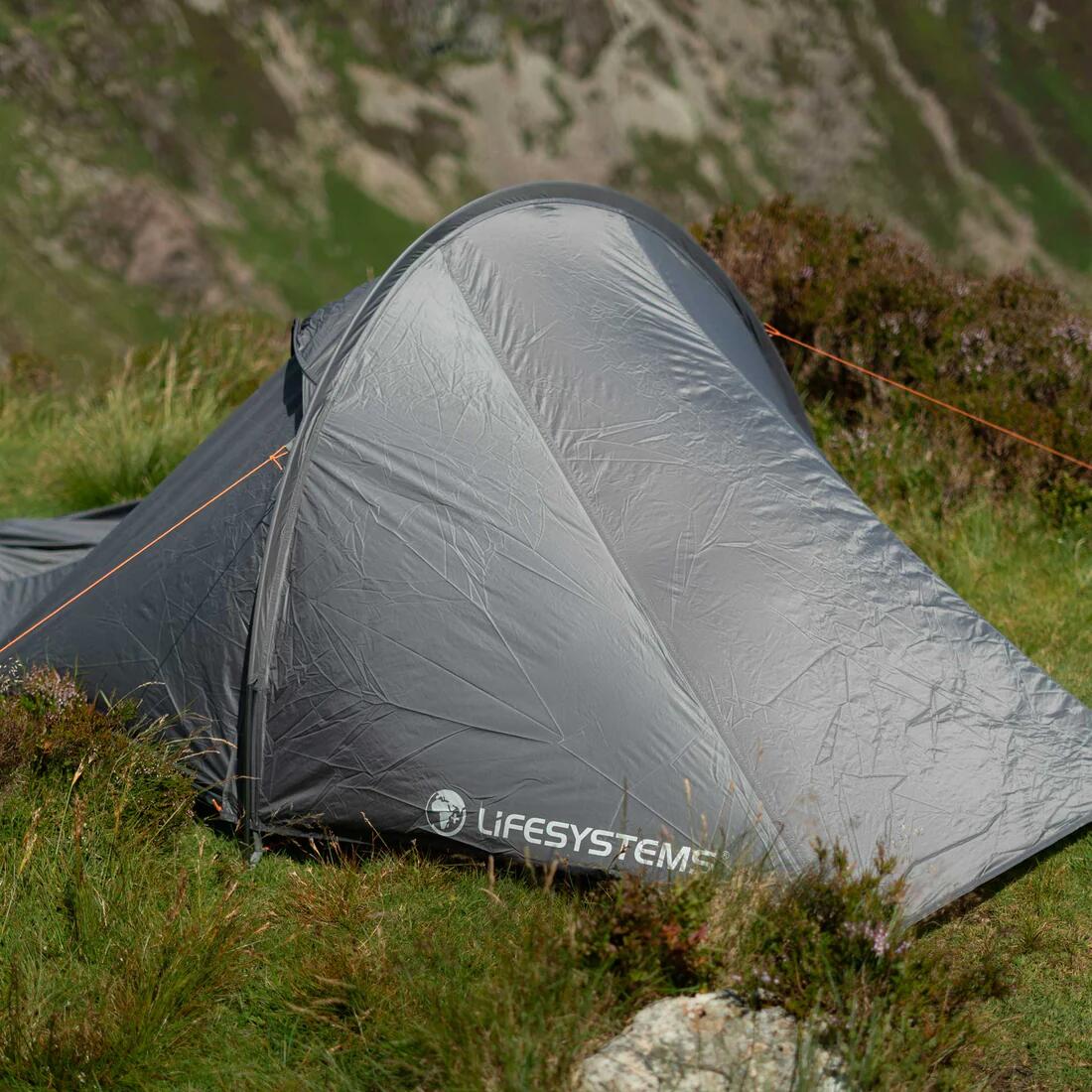 namiot-1-osobowy-decathlon-897xxr-1.jpg Namiot 1 osobowy Lifesystems Solo Peak Tent | Decathlon - obrazek 1