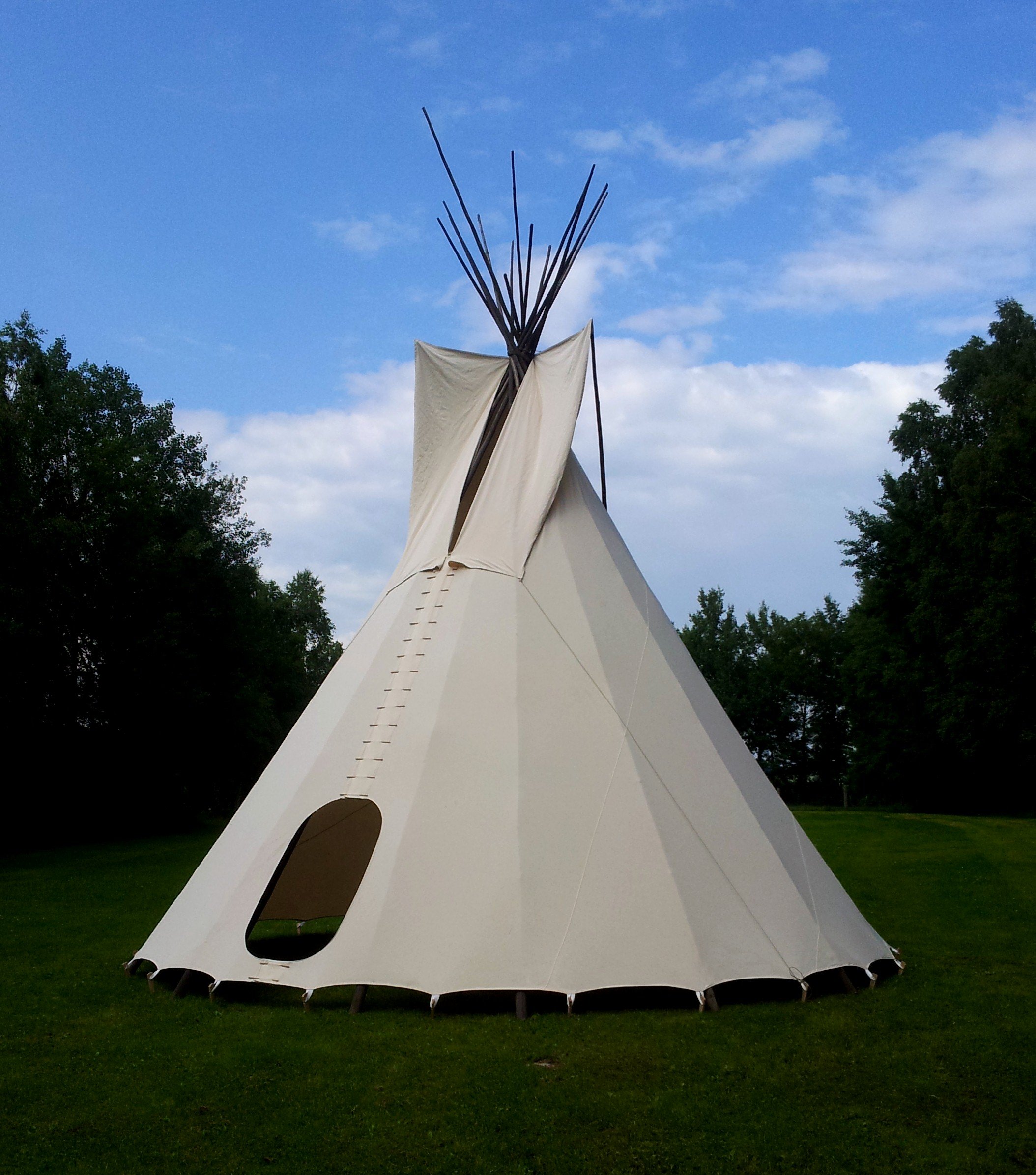 namiot-indianski-748iob.jpg Kompletny namiot indiański Ø 3 m Tipi Wigwam Indiański namiot Sioux, Yakari Style indiański : Amazon.pl: Zabawki - obrazek 1