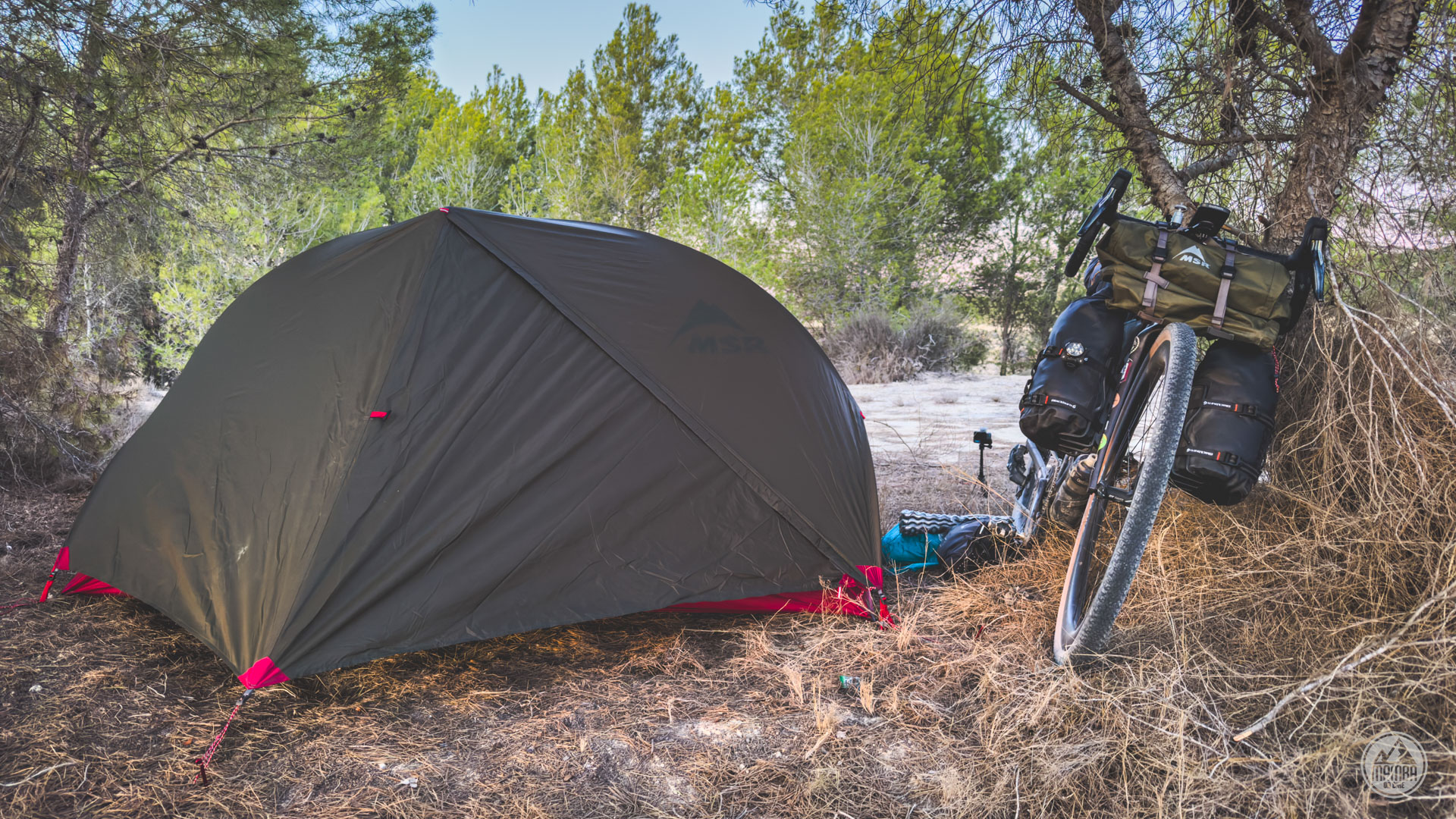namiot-na-wyprawy-rowerowe-467bcq-1.jpg MSR Hubba Hubba Bikepack namiot dla rowerowych podróżników - obrazek 1
