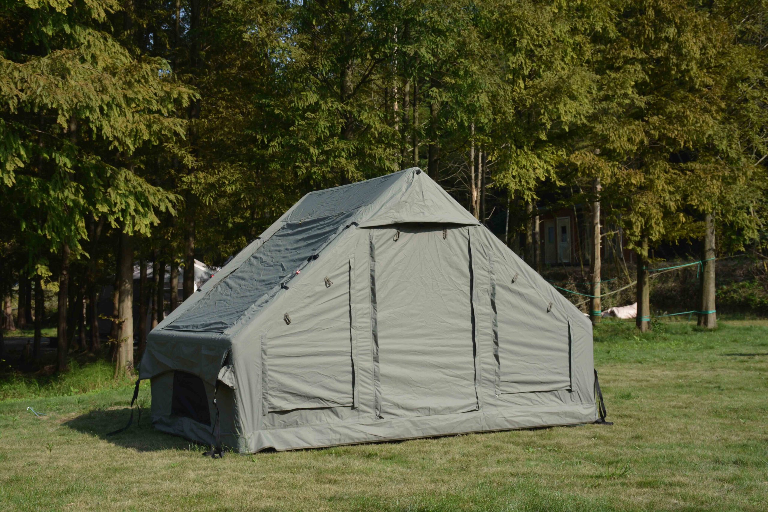 namiot-z-piecykiem-924ajt-1.jpg Nadmuchiwana namiot XXL 4 6 osób z piecykiem, szybki montaż 5 min, wodoodporny, elastyczny materiał 300D, camping, turystyka Leroy Merlin - obrazek 1