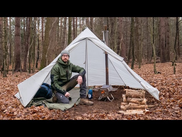 namiot-zimowy-z-piecykiem-660pfg-1.jpg Camping in a tent heated by a stove. YouTube - obrazek 1
