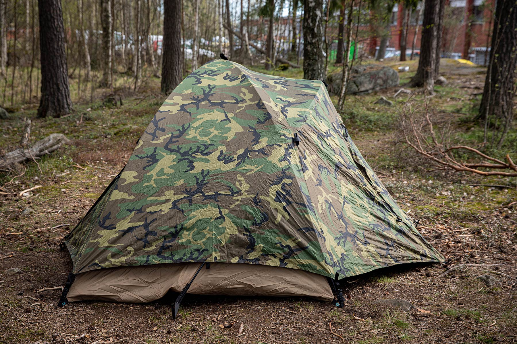 namioty-wojskowe-z-demobilu-494emf-1.jpg US Namiot dwuosobowy, Woodland, demobil - obrazek 1