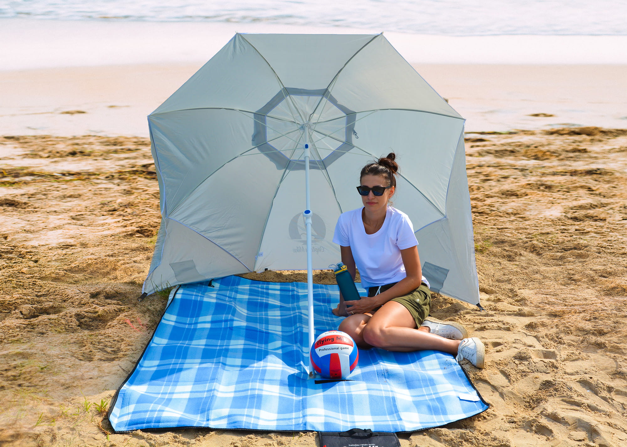 pol-namiot-na-plaze-449fnw-1.jpg Parasol/namiot plażowy 200cm 2w1 z wentylacją UPF50+ sklep Captain Mike - obrazek 1