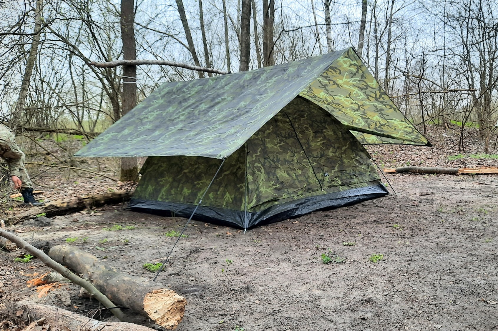 tarp-do-namiotu-375zfm-1.jpg TARP PLANDEKA BIWAKOWA 500 X 600 CM M95 CZ TARN - obrazek 1
