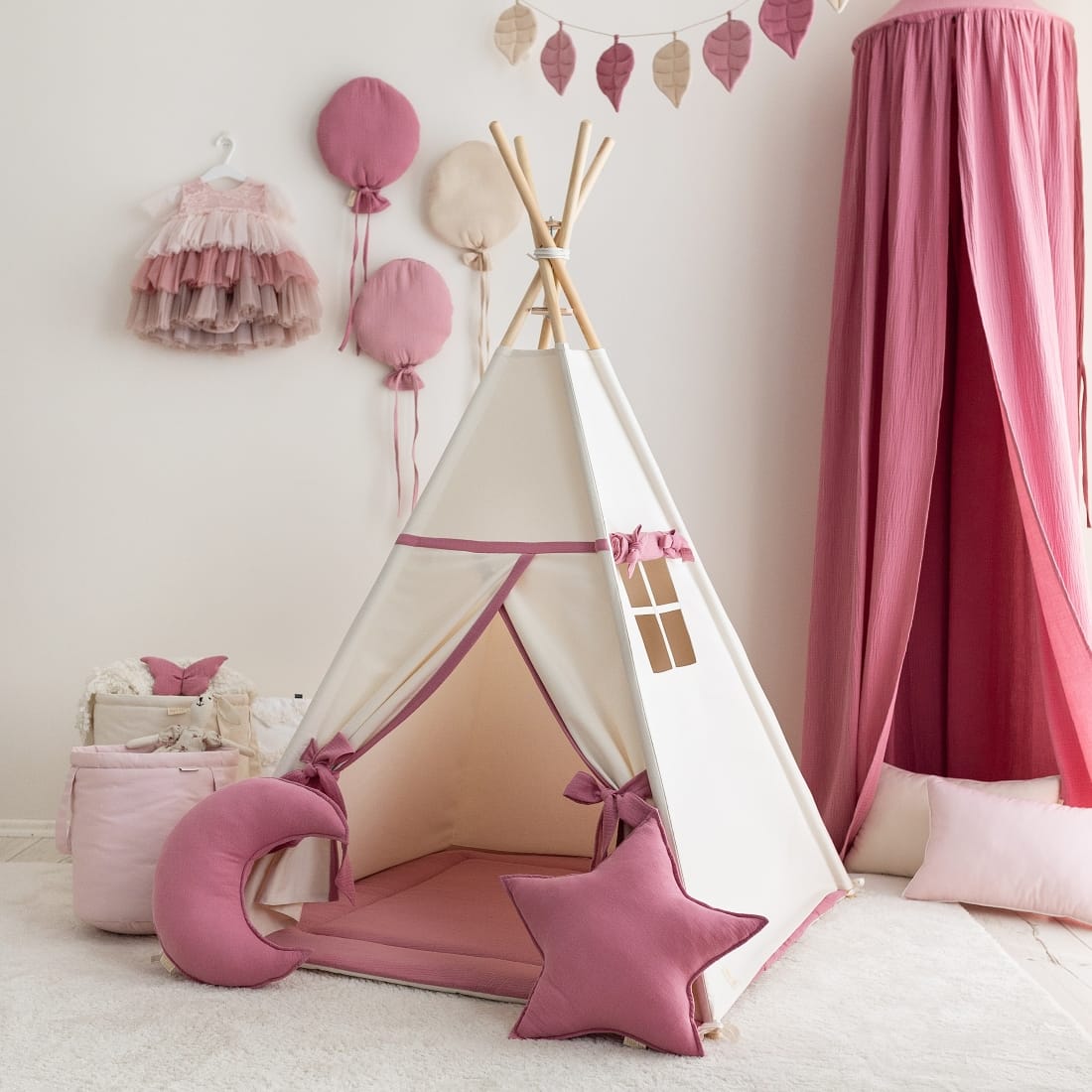 tipi-namiot-dla-dziewczynki-049voo-1.jpg Zestaw Beżowo Różowy Tipi z Matą i Poduszkami - obrazek 1