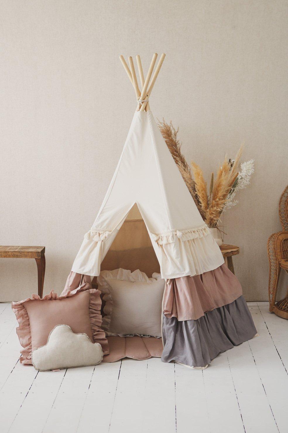 tipi-namiot-dla-dziewczynki-397wpv-1.jpg Namiot tipi z falbanami pudrowe dla dzieci | Moi Mili - obrazek 1